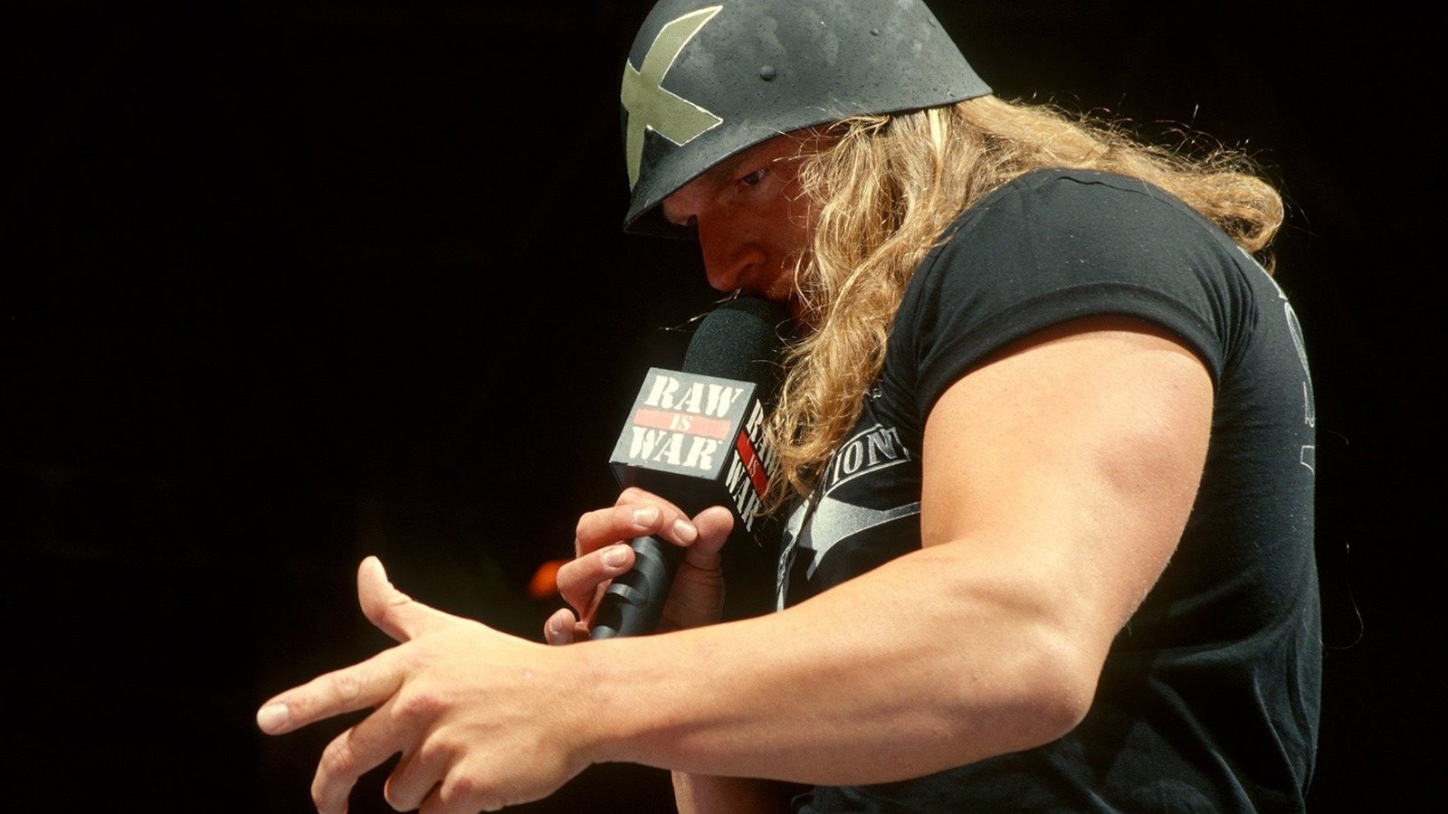 Triple H invoca línea clásica de la WWE comentando sobre la fusión de UFC y el lanzamiento de TKO