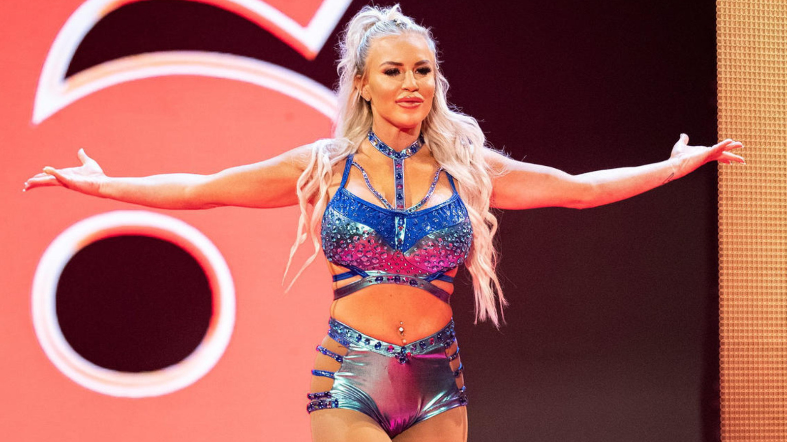 WWE lanza a la estrella de NXT y ex campeona 15 veces 24 horas al día, 7 días a la semana, Dana Brooke