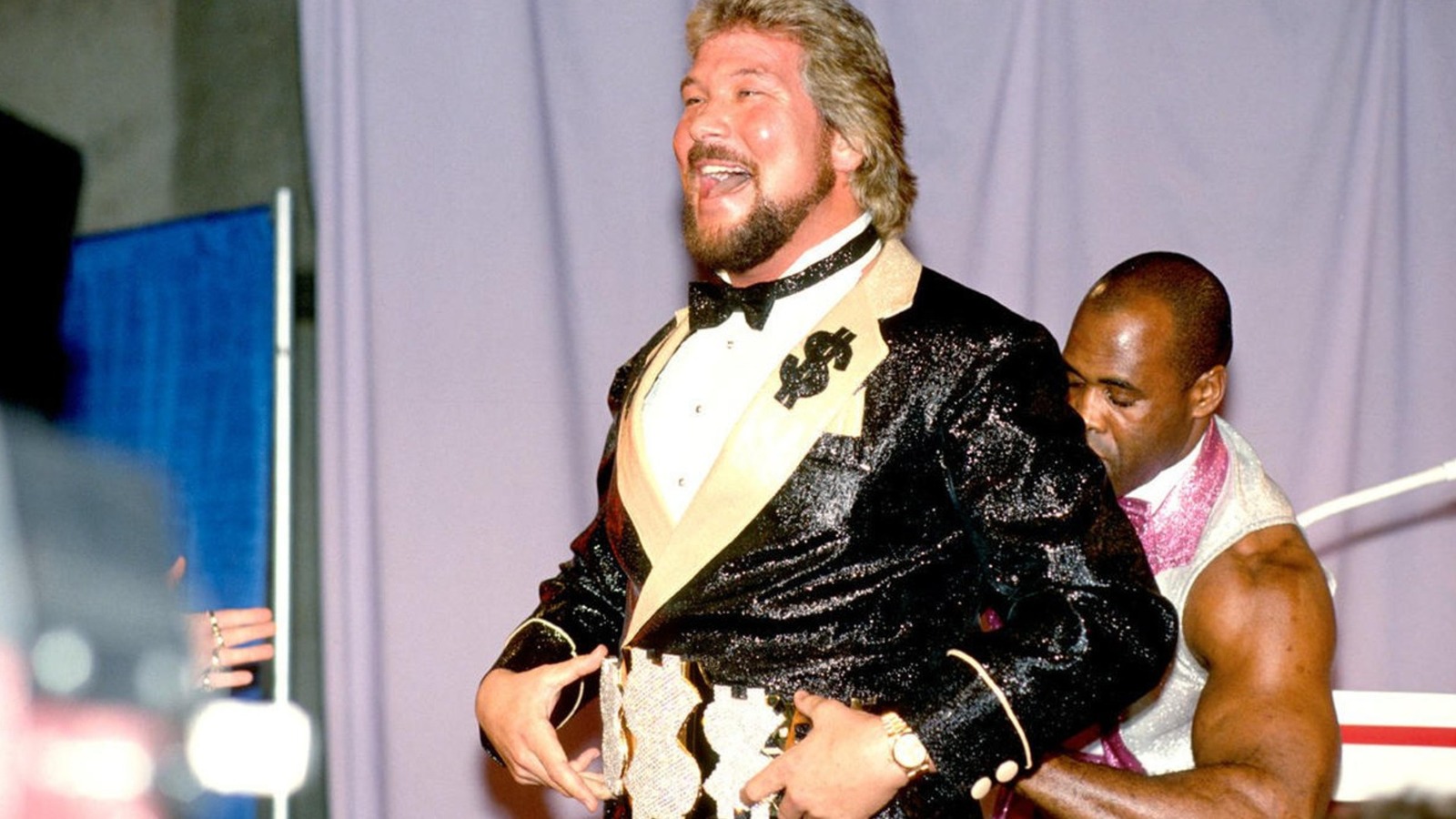 El miembro del Salón de la Fama de la WWE, Ted DiBiase, nombra a sus clientes gerenciales favoritos