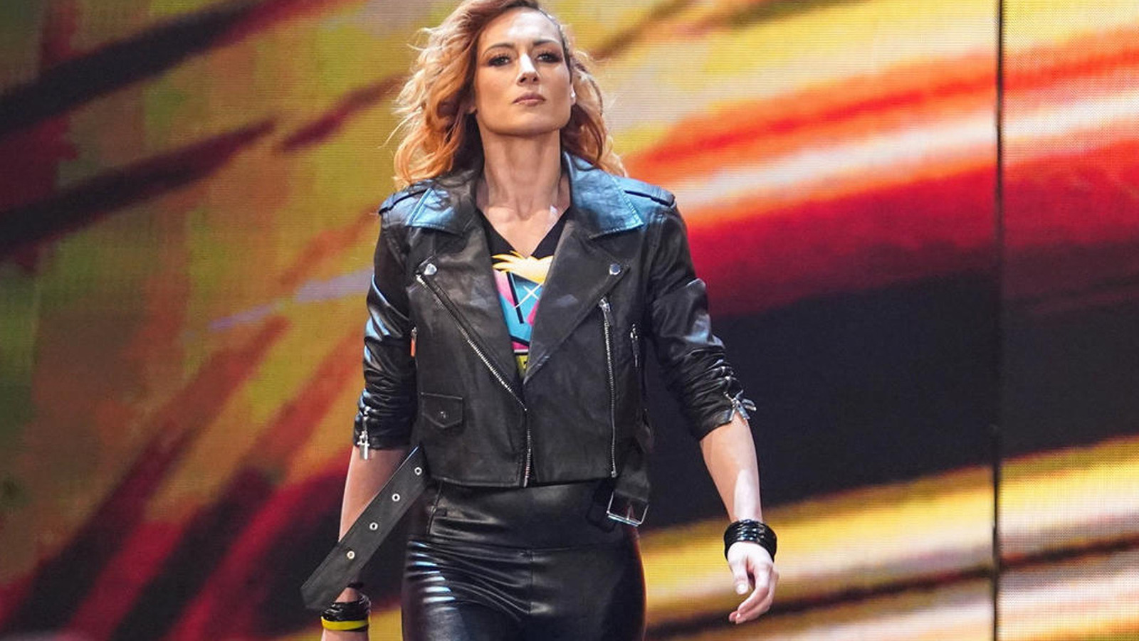 Becky Lynch retiene el título femenino de NXT en WWE Raw en la primera de sus defensas consecutivas