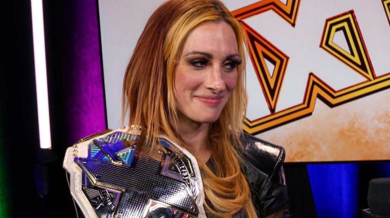 Booker T reflexiona sobre la pérdida del título de WWE NXT de Becky Lynch y su posible pelea con Jade Cargill