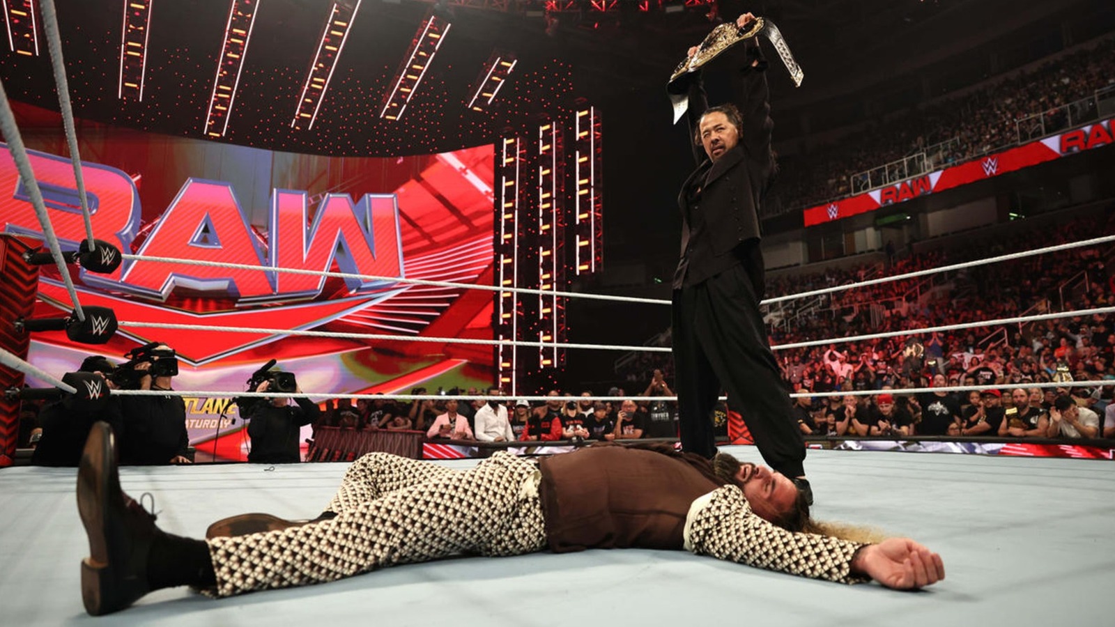 Corey Graves explica por qué cree que Shinsuke Nakamura ganará en WWE Fastlane