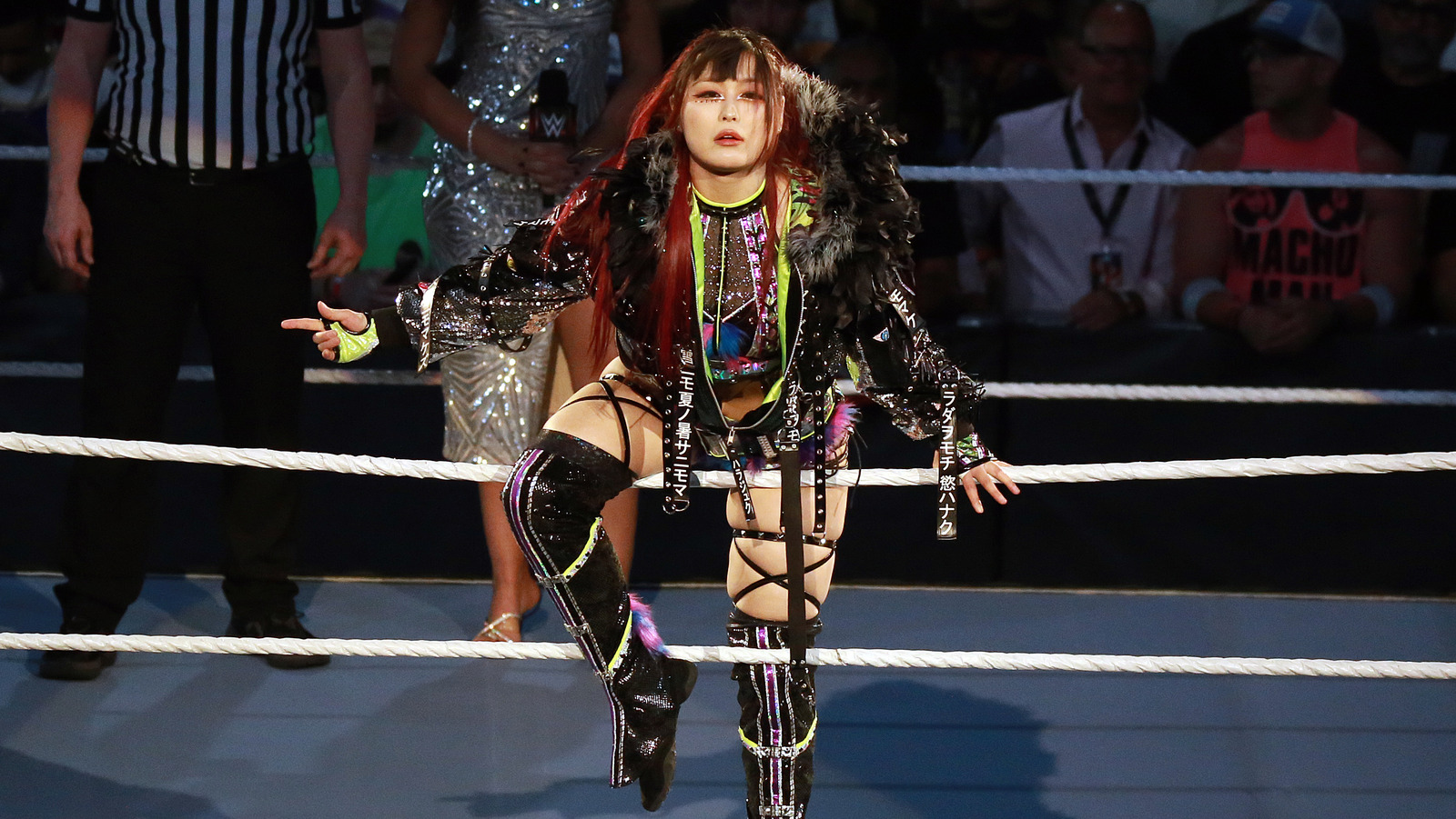 IYO SKY retiene el título femenino de la WWE derrotando a Charlotte Flair y Asuka en Fastlane