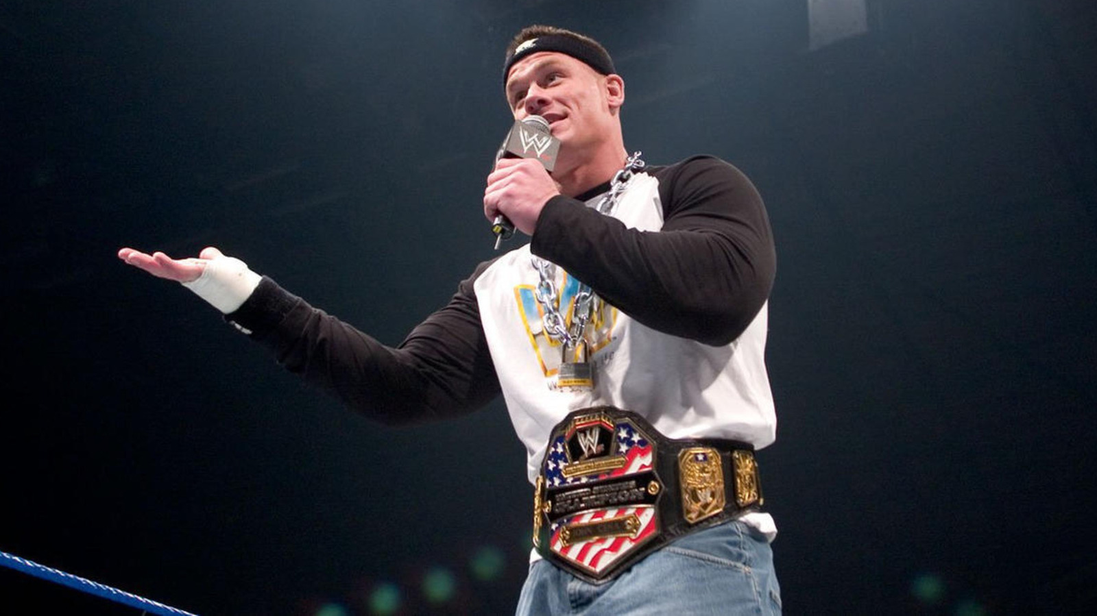 Kurt Angle recuerda el éxito del truco de rap de John Cena en la WWE