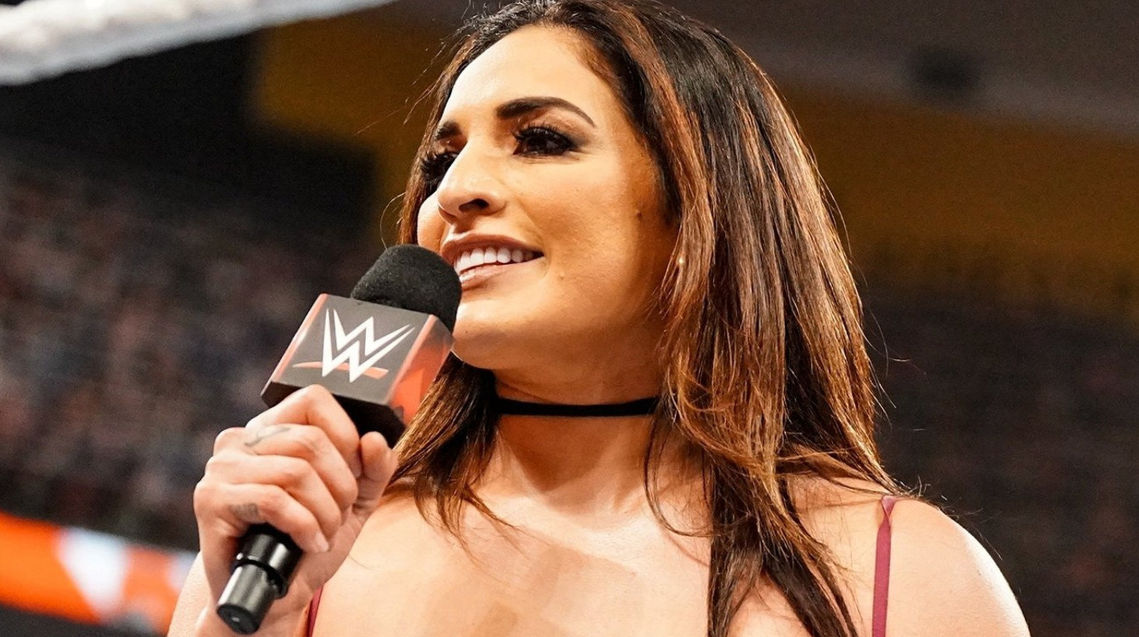 Raquel Rodríguez habla sobre la 'maldición' de los títulos por equipos femeninos de la WWE