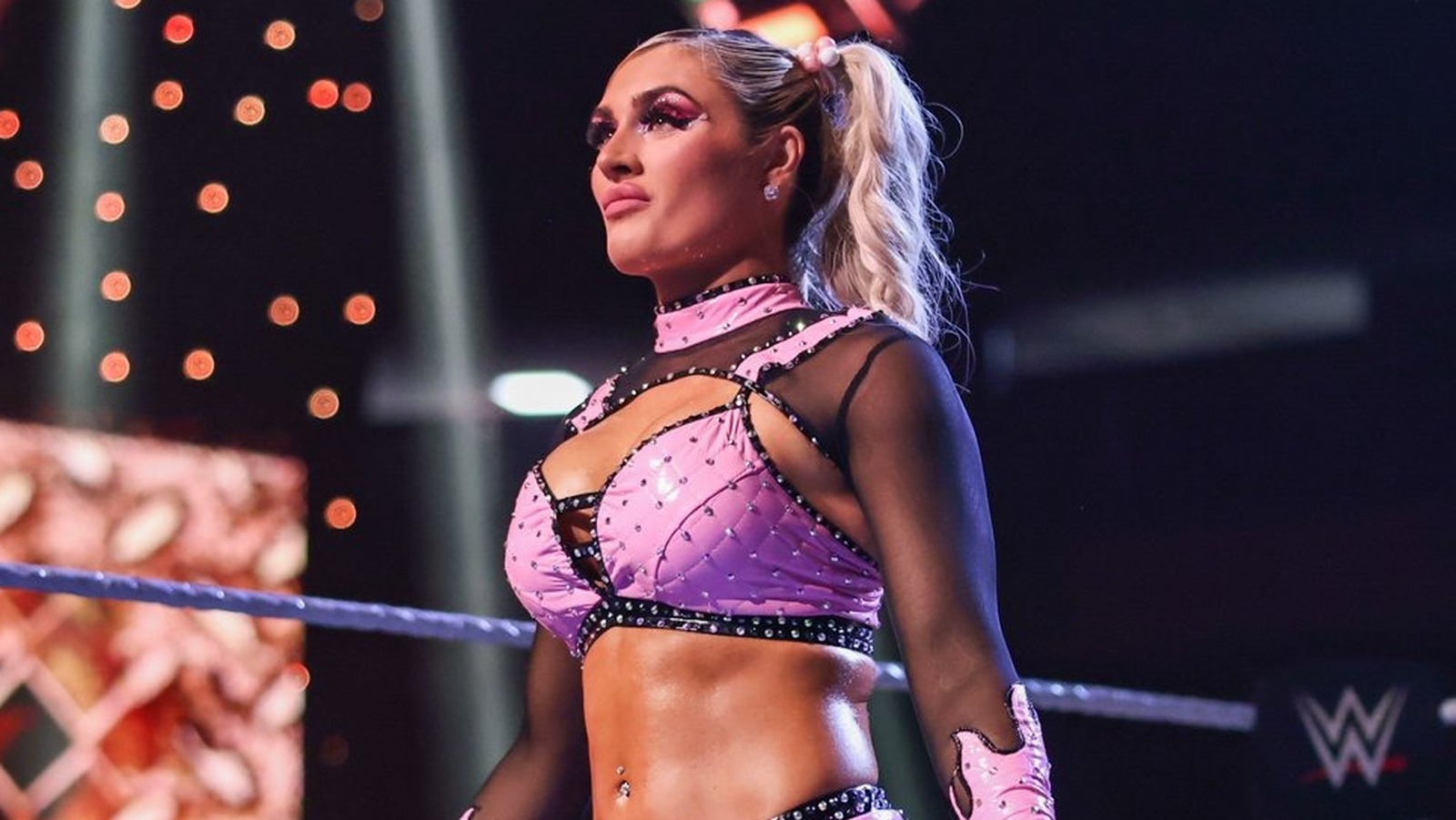Tiffany Stratton de WWE NXT comparte fotos de EPCOT: 'Simplemente feliz de estar aquí'