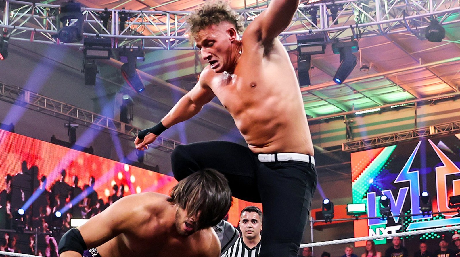 Channing 'Stacks' Lorenzo analiza posibles oponentes de WWE NXT para la familia