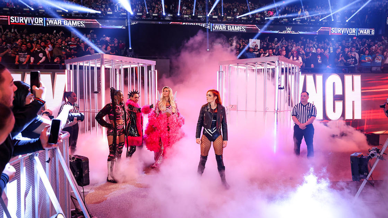 Por qué Freddie Prinze Jr. dice que WarGames de la serie femenina de Survivor Series de la WWE fue "difícil de seguir"