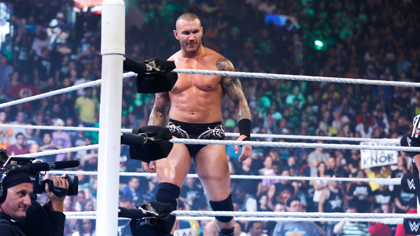 Randy Orton regresa a WWE Survivor Series y lleva al equipo de WarGames a la victoria