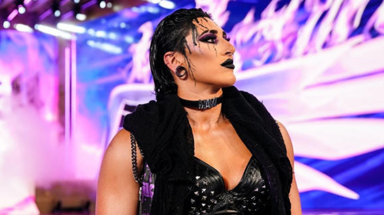 Rhea Ripley vence a cuatro oponentes para retener el título mundial femenino en WWE Crown Jewel