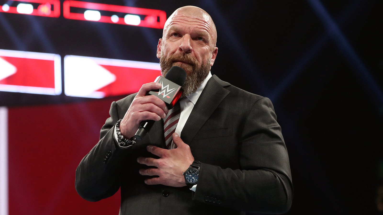 Triple H explica la diferencia entre las estrellas de la WWE actuales y las generaciones anteriores