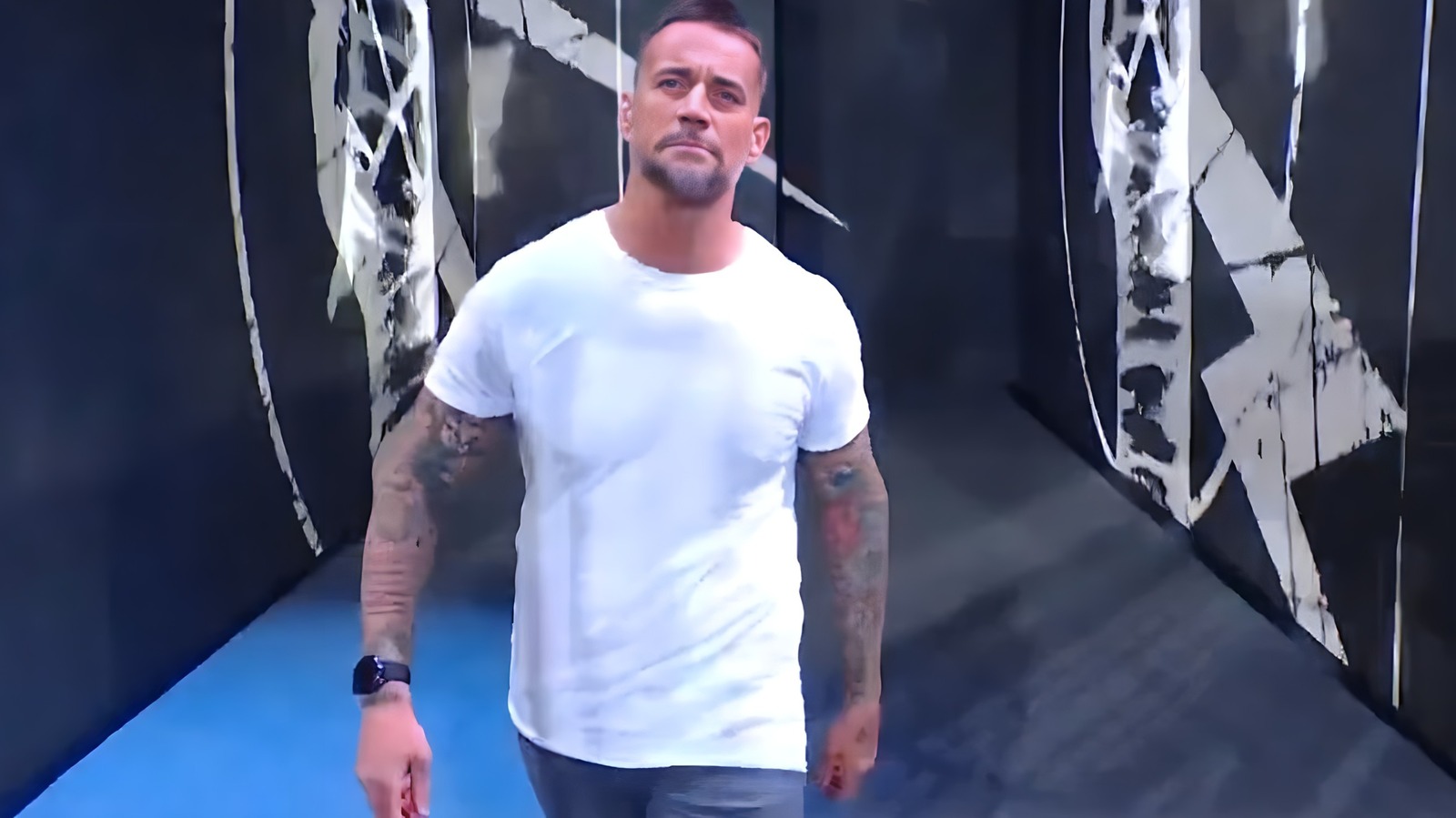 Triple H proporciona detalles sobre cómo se logró el regreso de CM Punk a la WWE