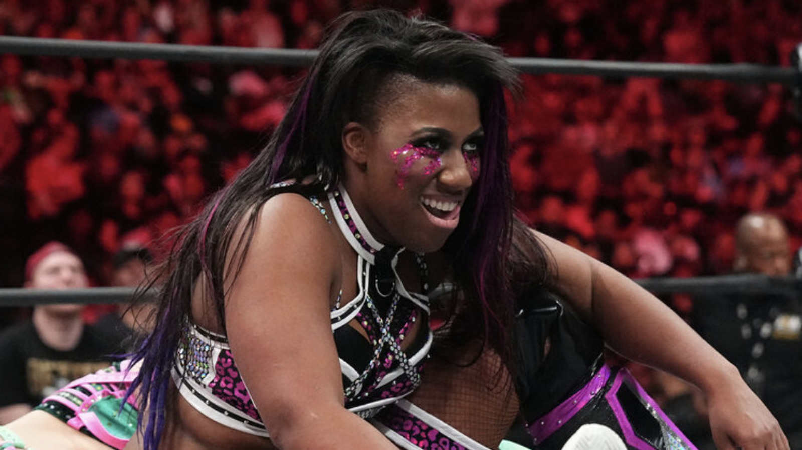 Athena retiene el título femenino de ROH y continúa su reinado histórico en el evento principal de la batalla final