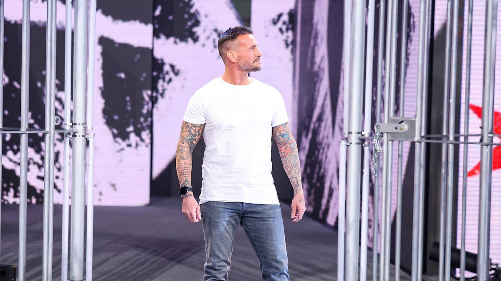 CM Punk regresa a WWE SmackDown en el especial Tributo a las tropas de la próxima semana