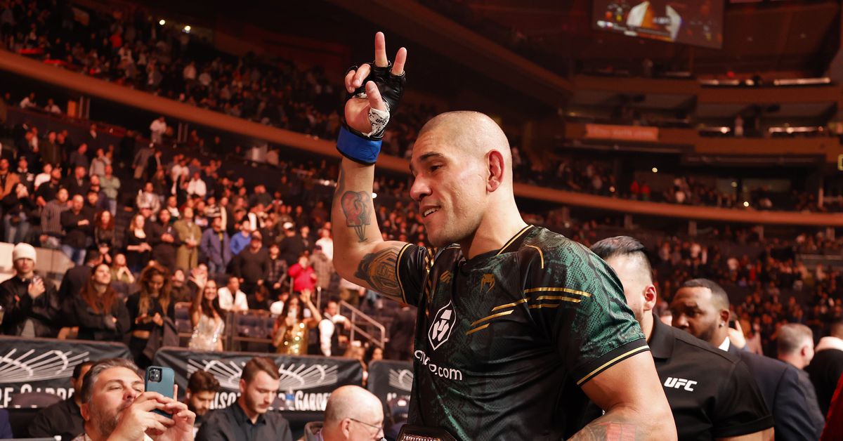 Cartelera de peleas de UFC 300 y rastreador de rumores: ¿Alex Pereira está insinuando pasar al peso pesado?