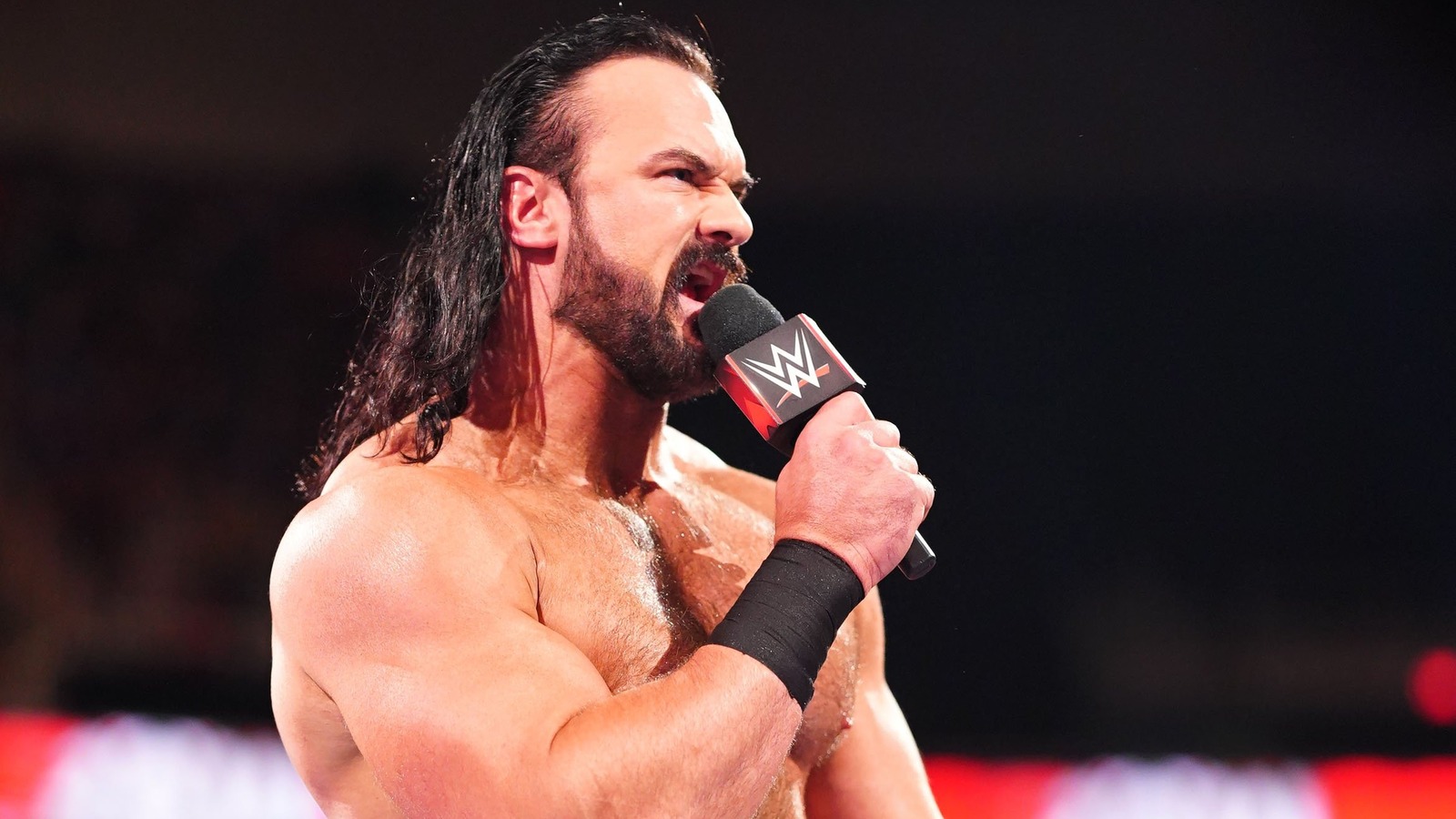 Drew McIntyre mantiene una negación plausible con respecto a la promoción de WWE Raw