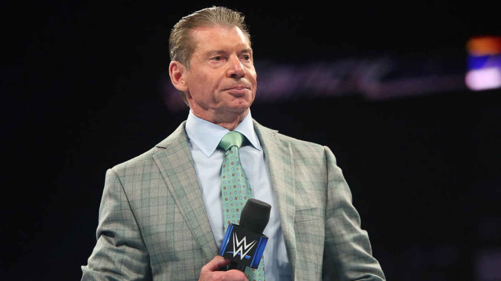 Mick Foley dice que Vince McMahon tuvo que ser impedido de cortar el segmento icónico de la WWE