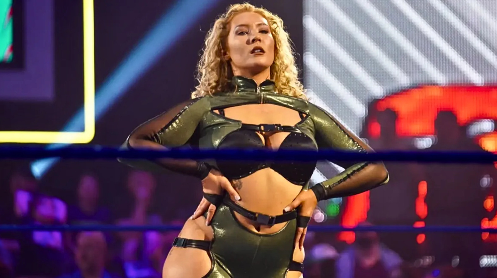 Nikkita Lyons regresa de una lesión en WWE NXT y ataca a Blair Davenport