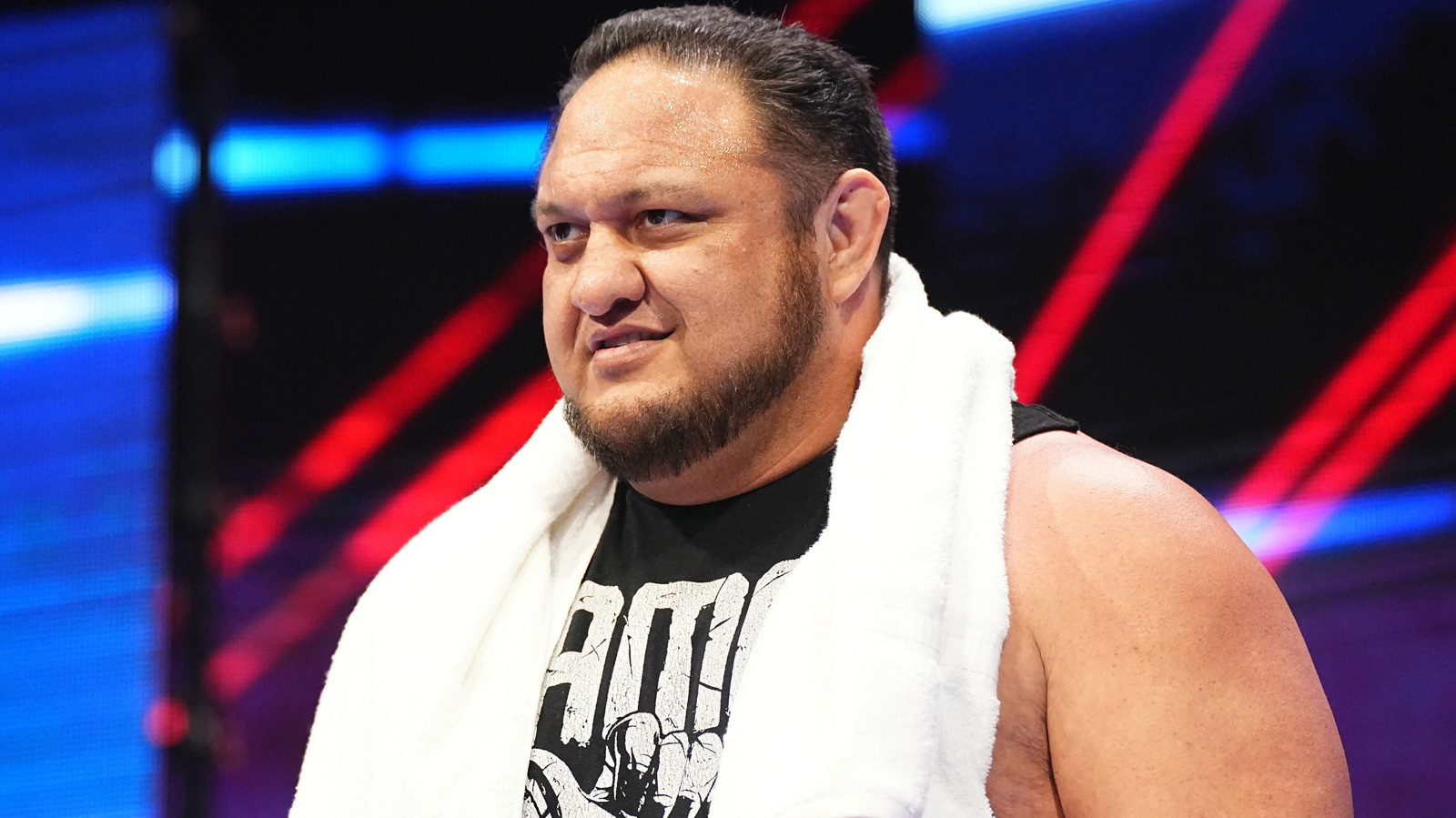 Samoa Joe promete 'golpear' a su compañera estrella de AEW