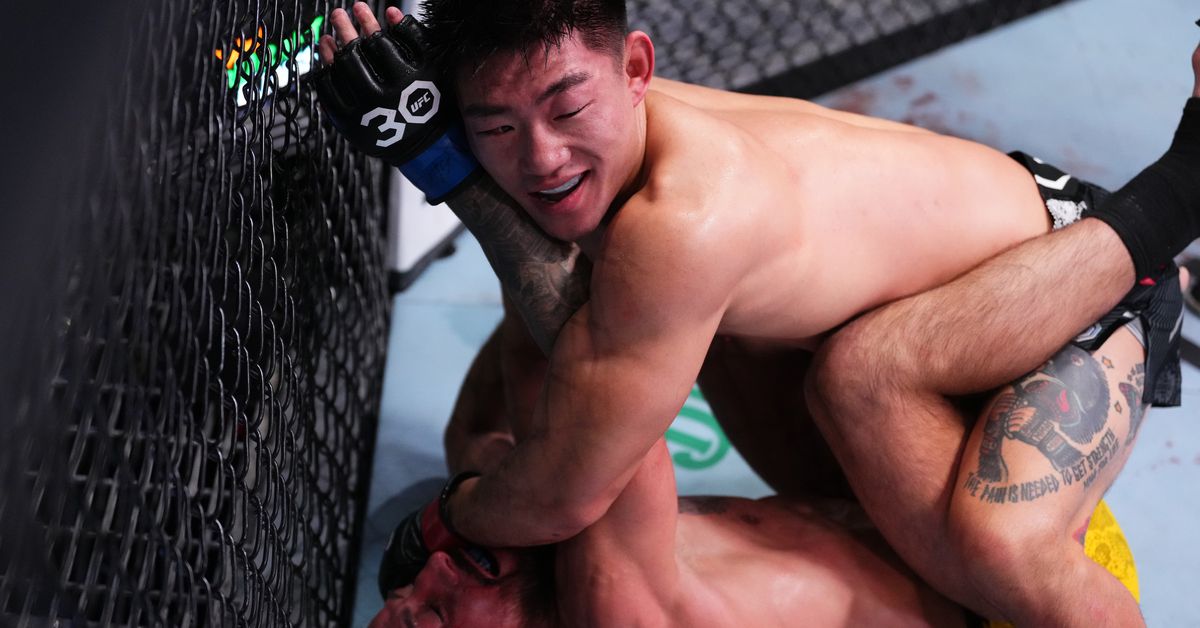 Song Yadong quiere que Petr Yan sea el próximo después de lograr la victoria sobre Chris Gutiérrez en el evento principal de UFC Vegas 83.