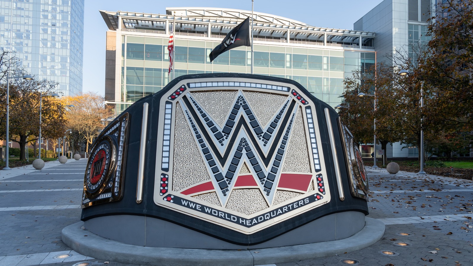 WWE espera contratar al ex campeón para negociar a tiempo para el día 1