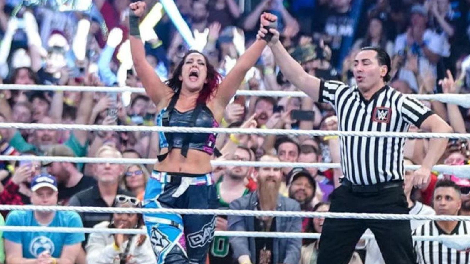 Dakota Kai reacciona ante la victoria de Bayley en el Royal Rumble femenino de la WWE 2024