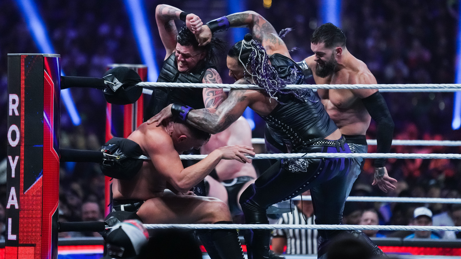 Dos de las principales estrellas de la WWE se declaran oficialmente para los combates Royal Rumble 2024