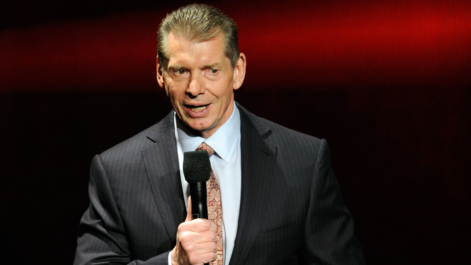 El presidente de la WWE, Nick Khan, habla sobre su relación laboral con Vince McMahon