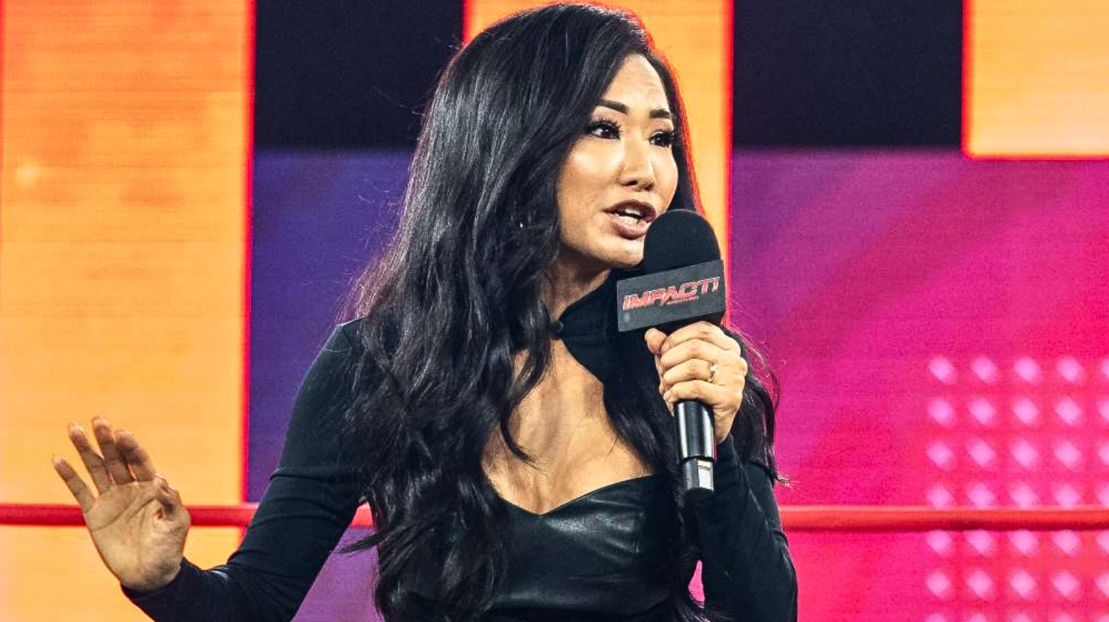 Gail Kim ofrece su opinión sobre el regreso de la marca TNA, el clásico anillo de seis caras