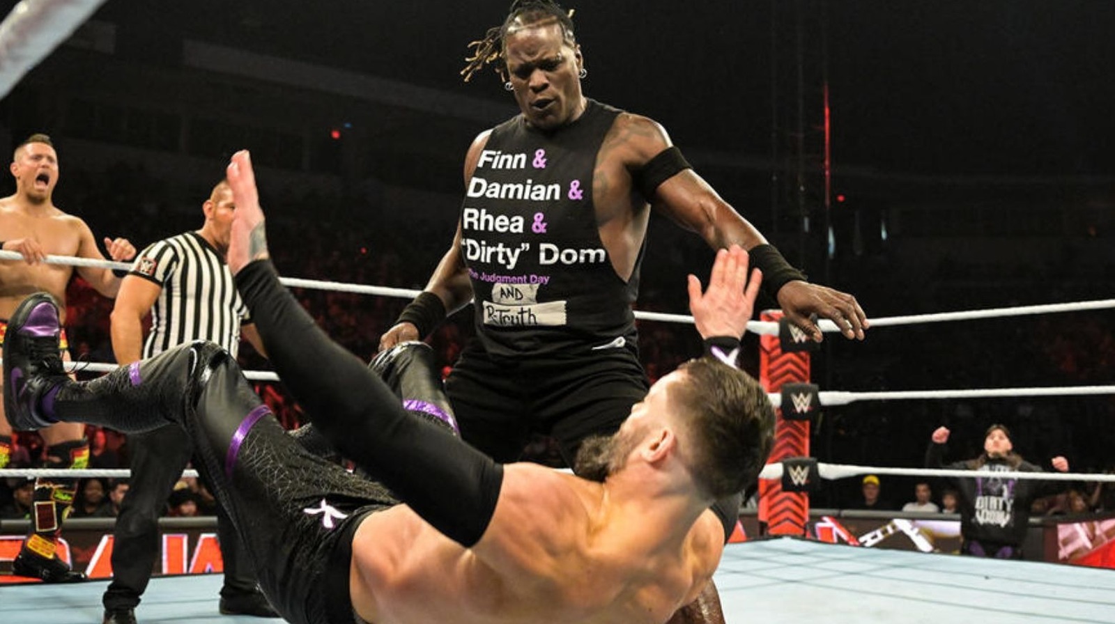La estrella de la WWE R-Truth detalla la aterradora situación médica que casi lo obligó a retirarse