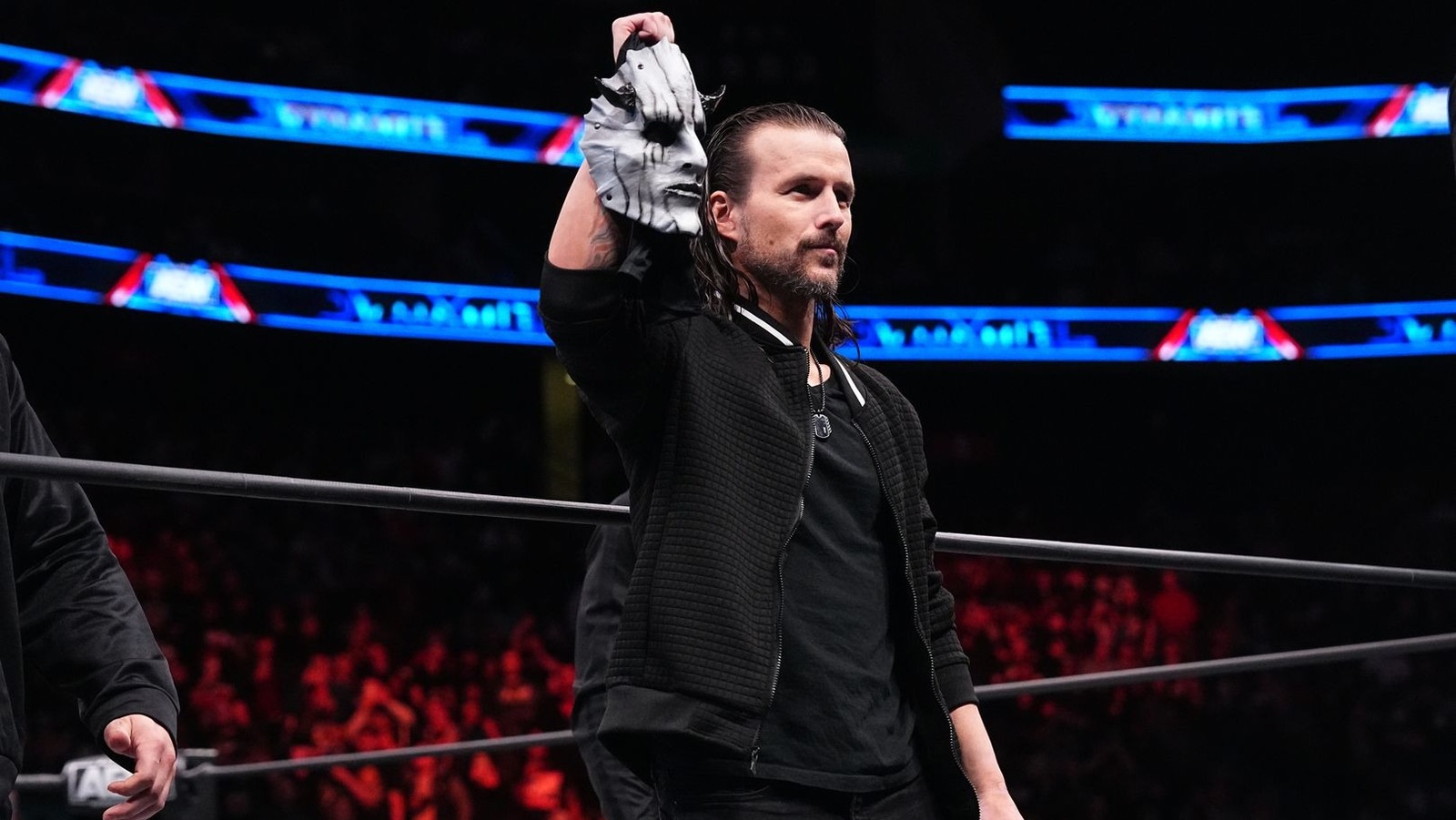 Matt Hardy evalúa el evento principal del fin del mundo de AEW y la revelación del diablo