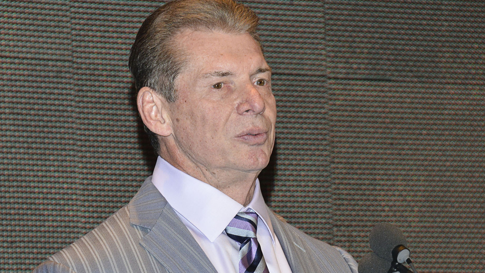 Noticias entre bastidores sobre la reacción interna a la renuncia de Vince McMahon de la WWE y el nocaut técnico