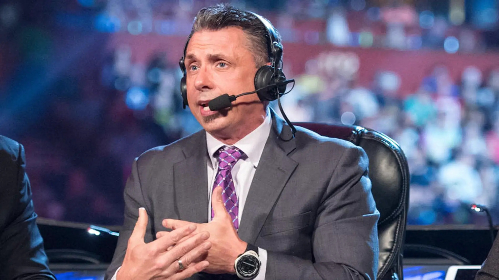 Se informa que WWE está realizando cambios en el equipo de anuncio de SmackDown