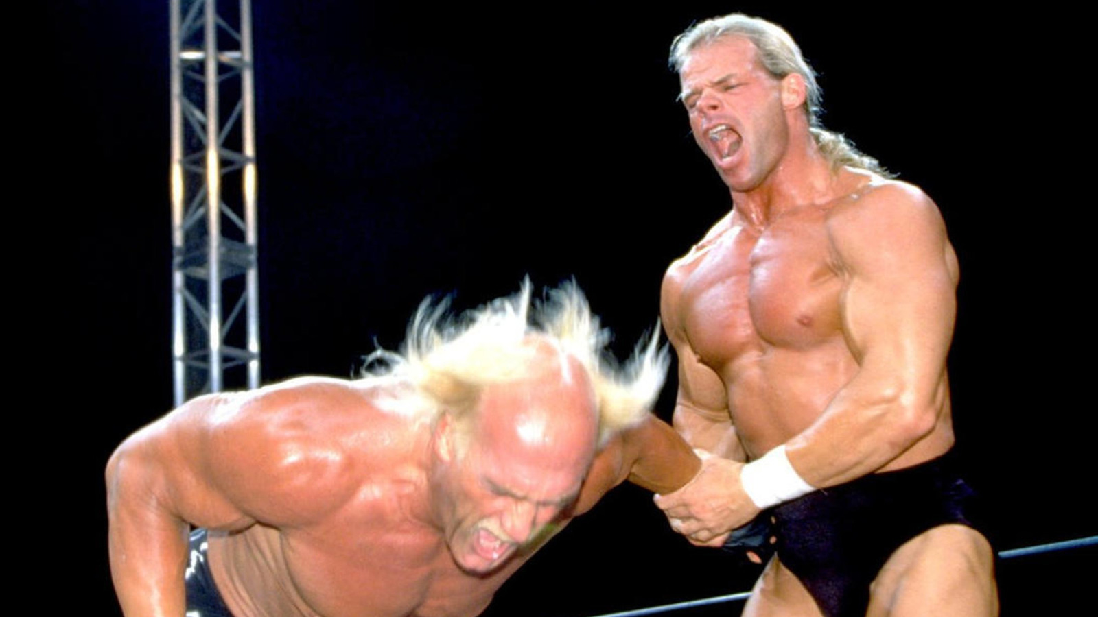 Ted DiBiase evalúa las habilidades de Lex Luger durante su carrera en la WWE