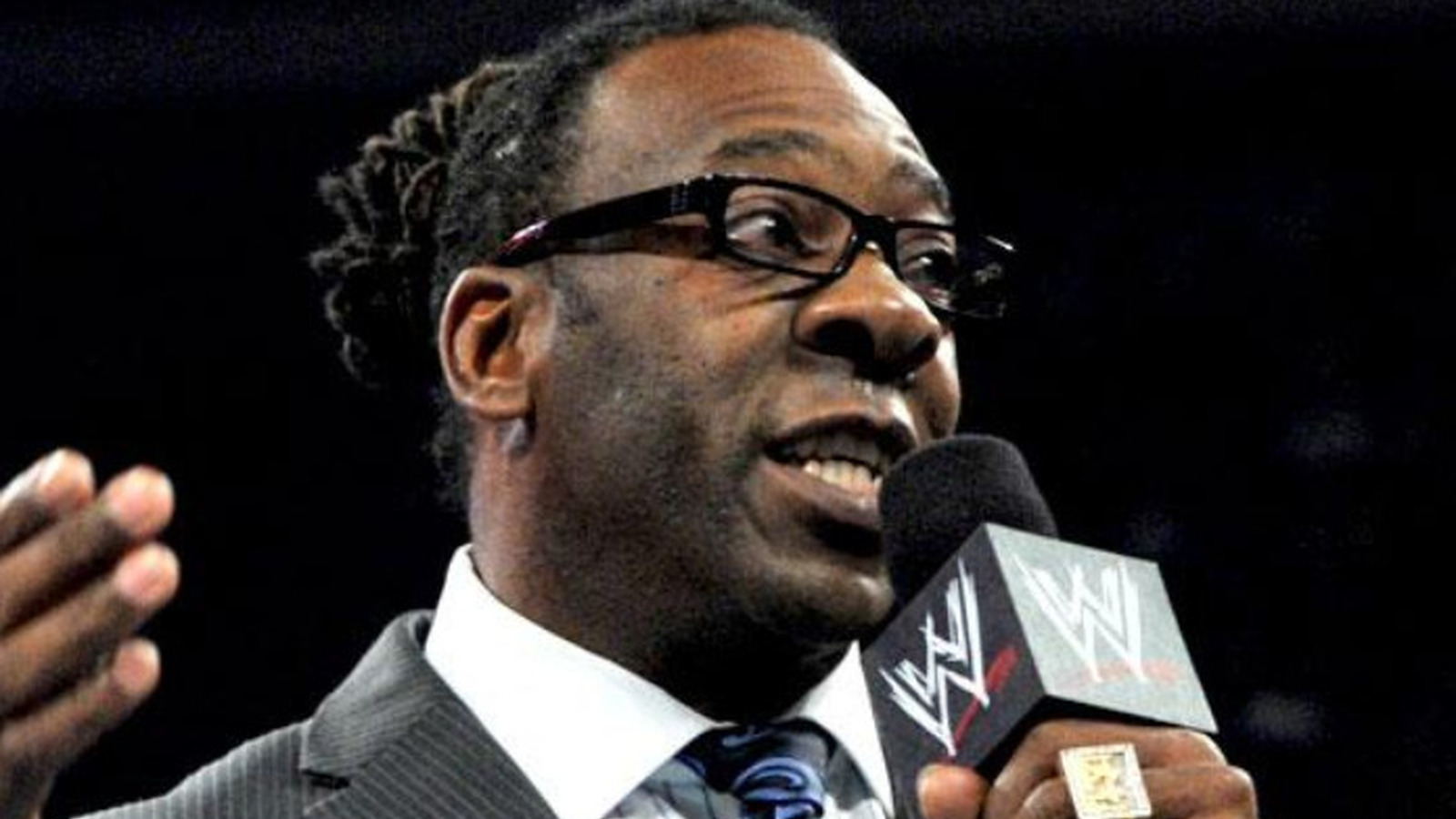 Booker T dice que esta ex estrella de WWE/WCW debería estar en la conversación del Salón de la Fama