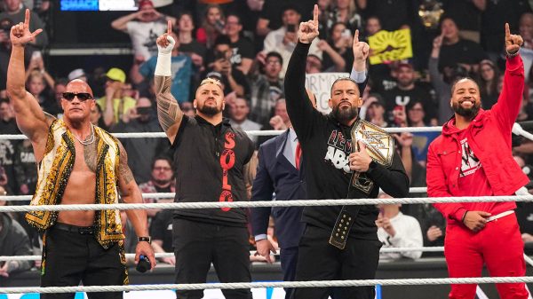 Dwayne 'The Rock' Johnson reacciona a su segmento de WWE SmackDown con The Bloodline