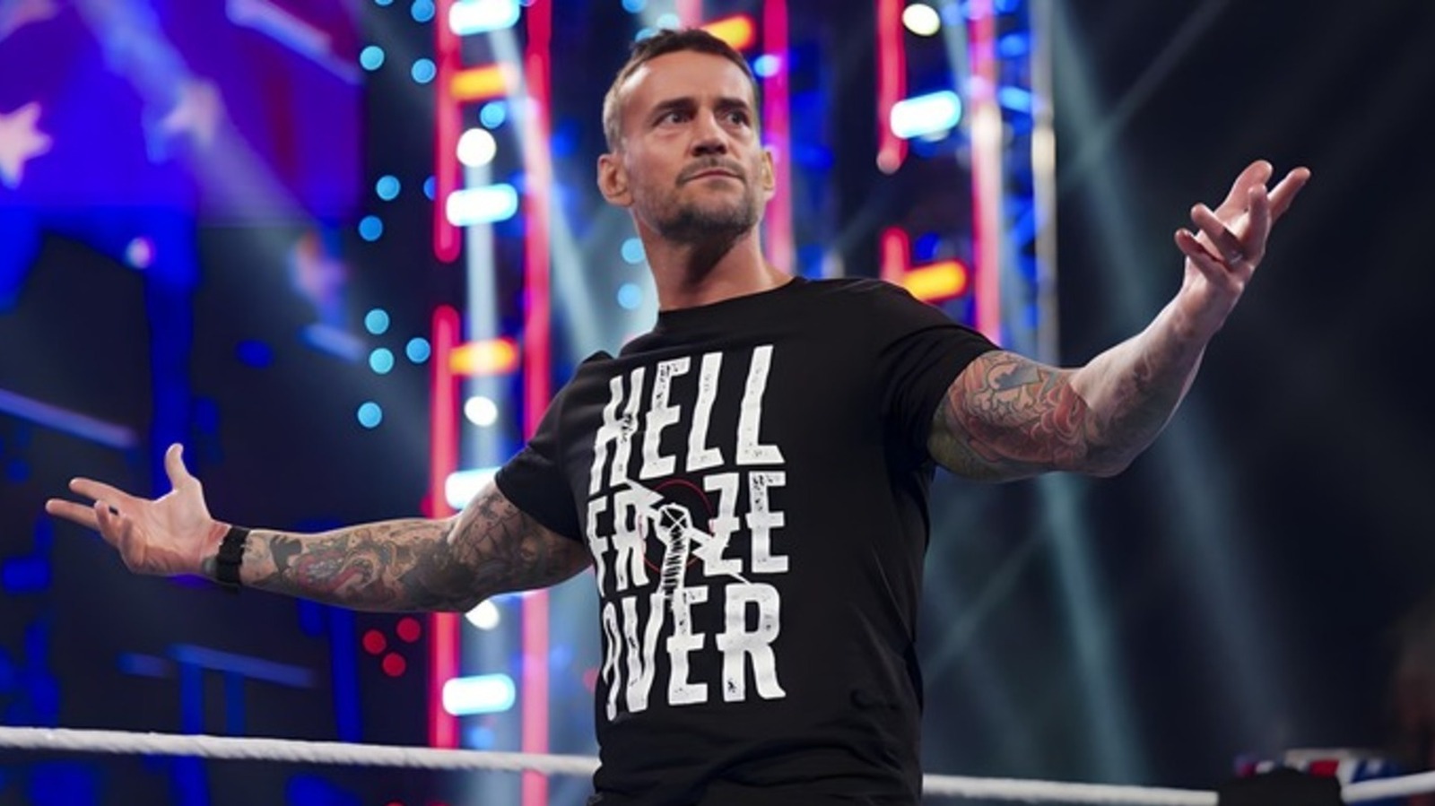 La estrella de la WWE CM Punk firma un nuevo acuerdo de figuras de acción que incluye un accesorio único