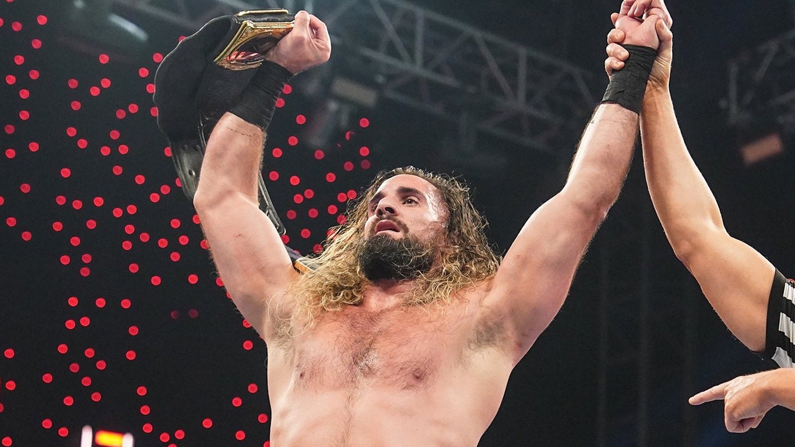 La estrella de la WWE, Seth Rollins, ofrece actualización sobre lesiones de rodilla