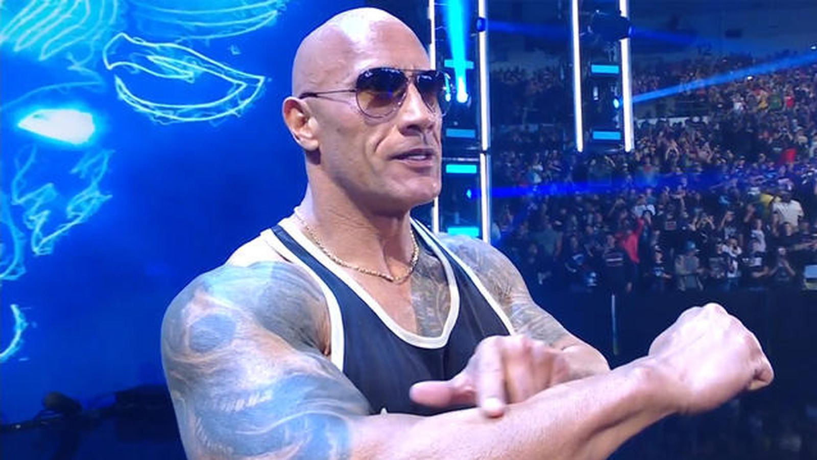 La estrella de la WWE, The Rock, se burla de que 'algo grande se avecina'