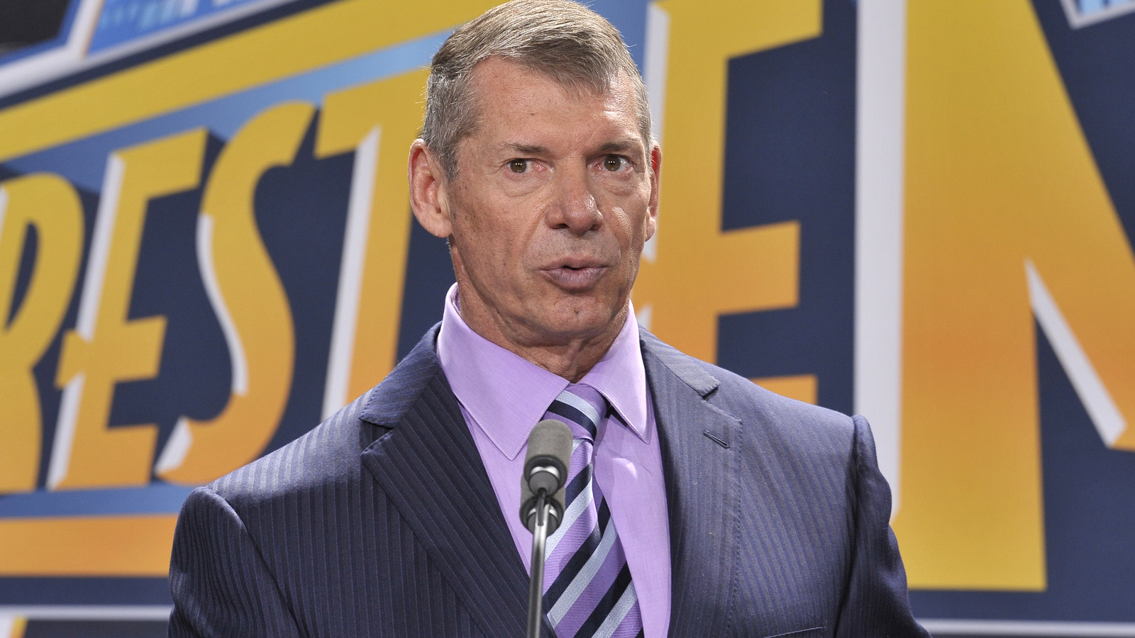 La renuncia de Vince McMahon no es suficiente