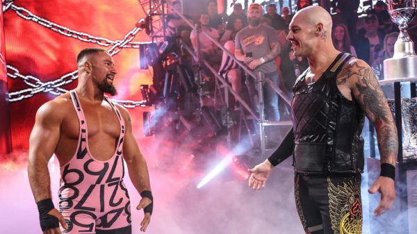 Los ganadores de la Dusty Cup, Bron Breakker y Baron Corbin, se adjudican los campeonatos en parejas de WWE NXT