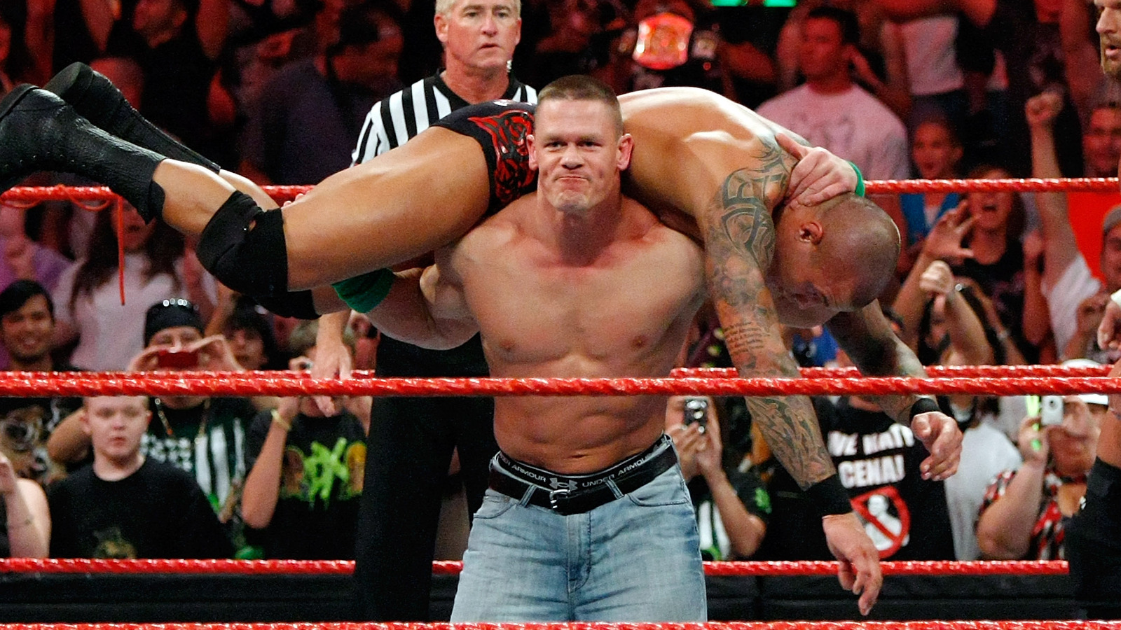 Randy Orton dice que este personaje de John Cena es exactamente el tipo con el que viajó para la WWE