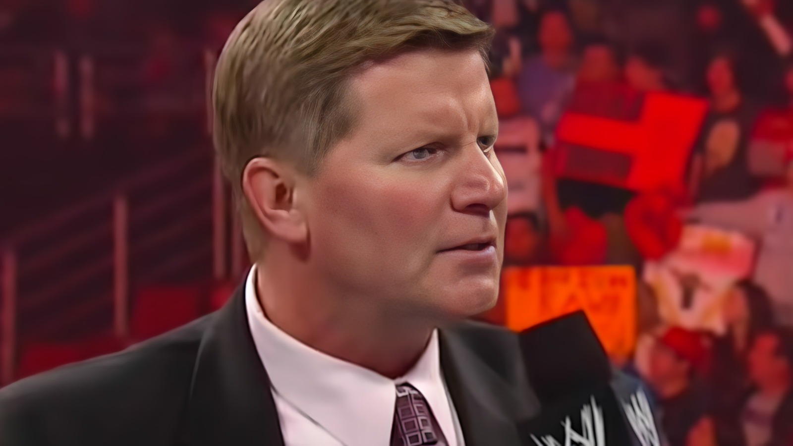 Reacción entre bastidores a la demanda de la WWE y los comentarios de John Laurinaitis