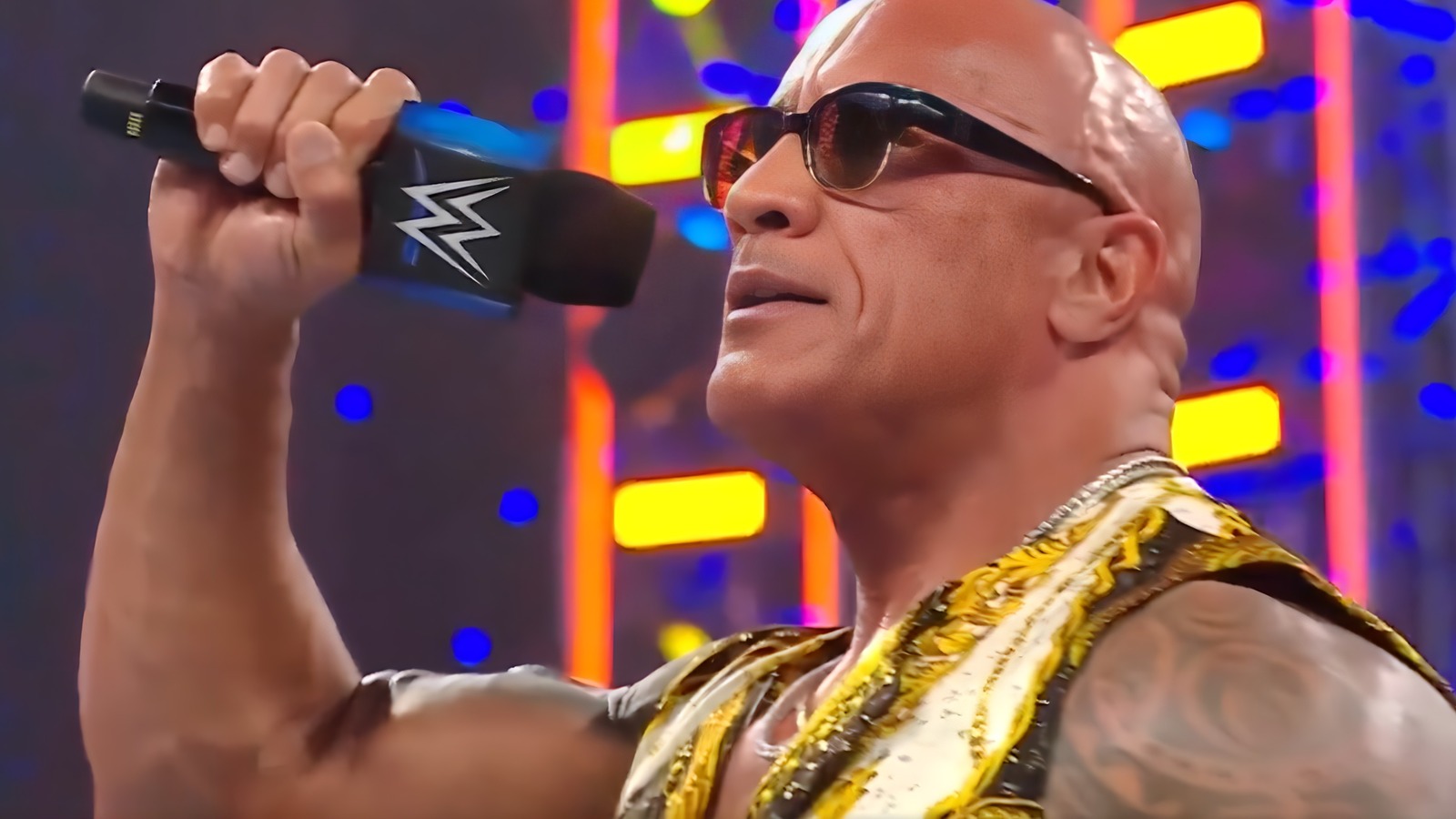 The Rock se une oficialmente a The Bloodline en WWE SmackDown