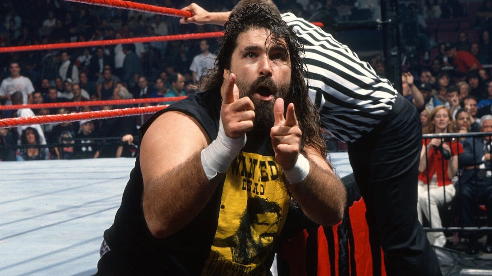 Arn Anderson describe al miembro del Salón de la Fama de la WWE Mick Foley creando 'lo suyo'