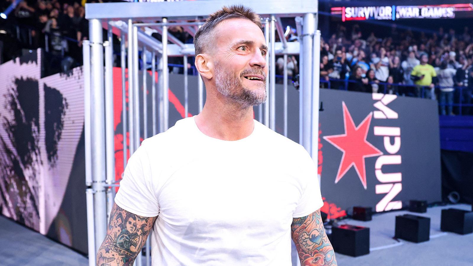 Becky Lynch cuestiona el manejo del regreso de CM Punk a la WWE