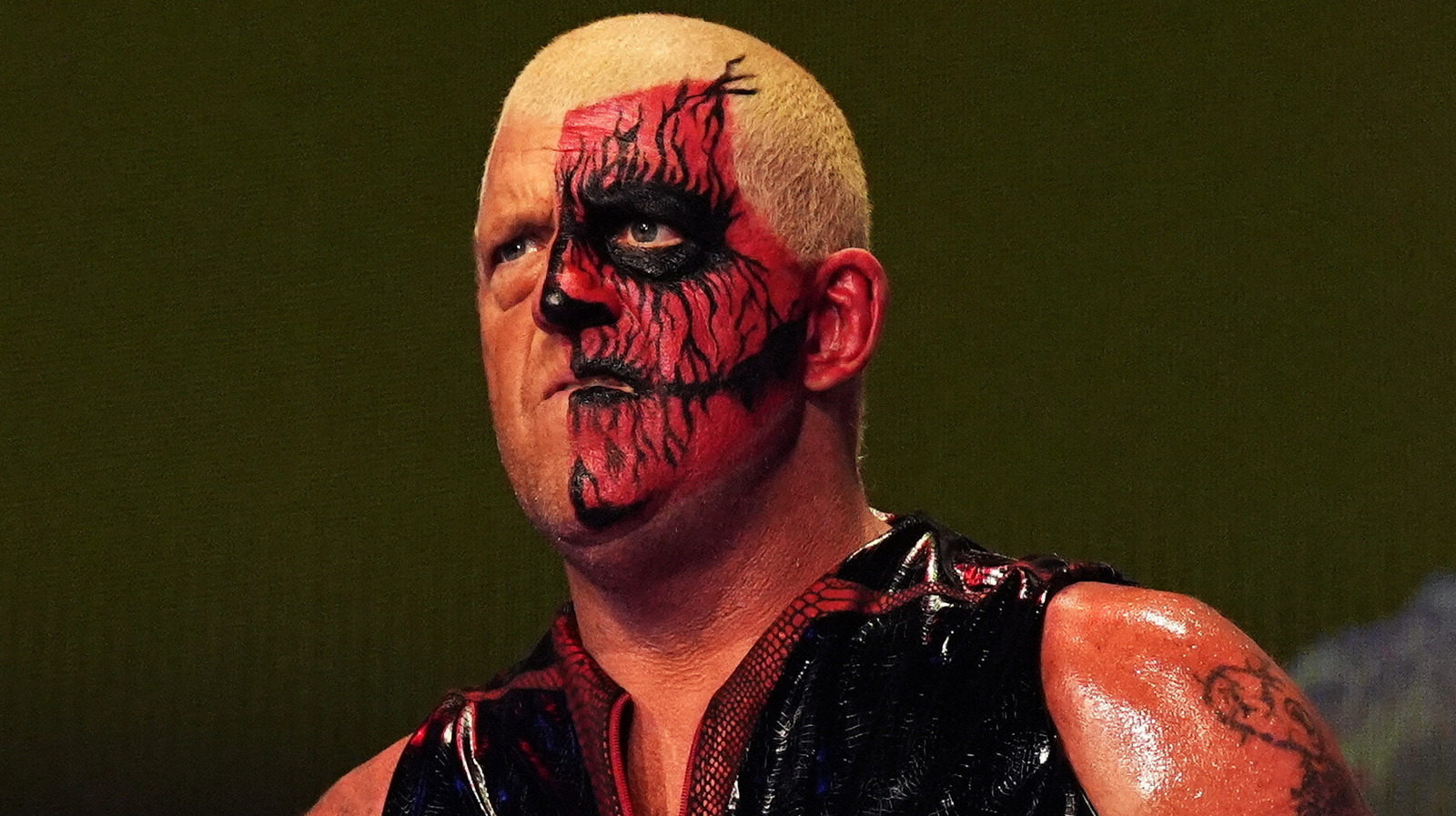 Dustin Rhodes de AEW aborda la idea de que está 'subestimado'