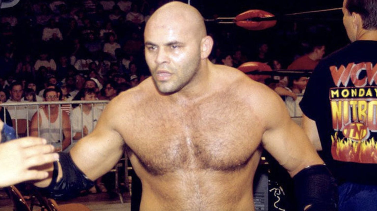 El alumno de WCW Konnan detalla cómo reservaría un recluta reciente de AEW