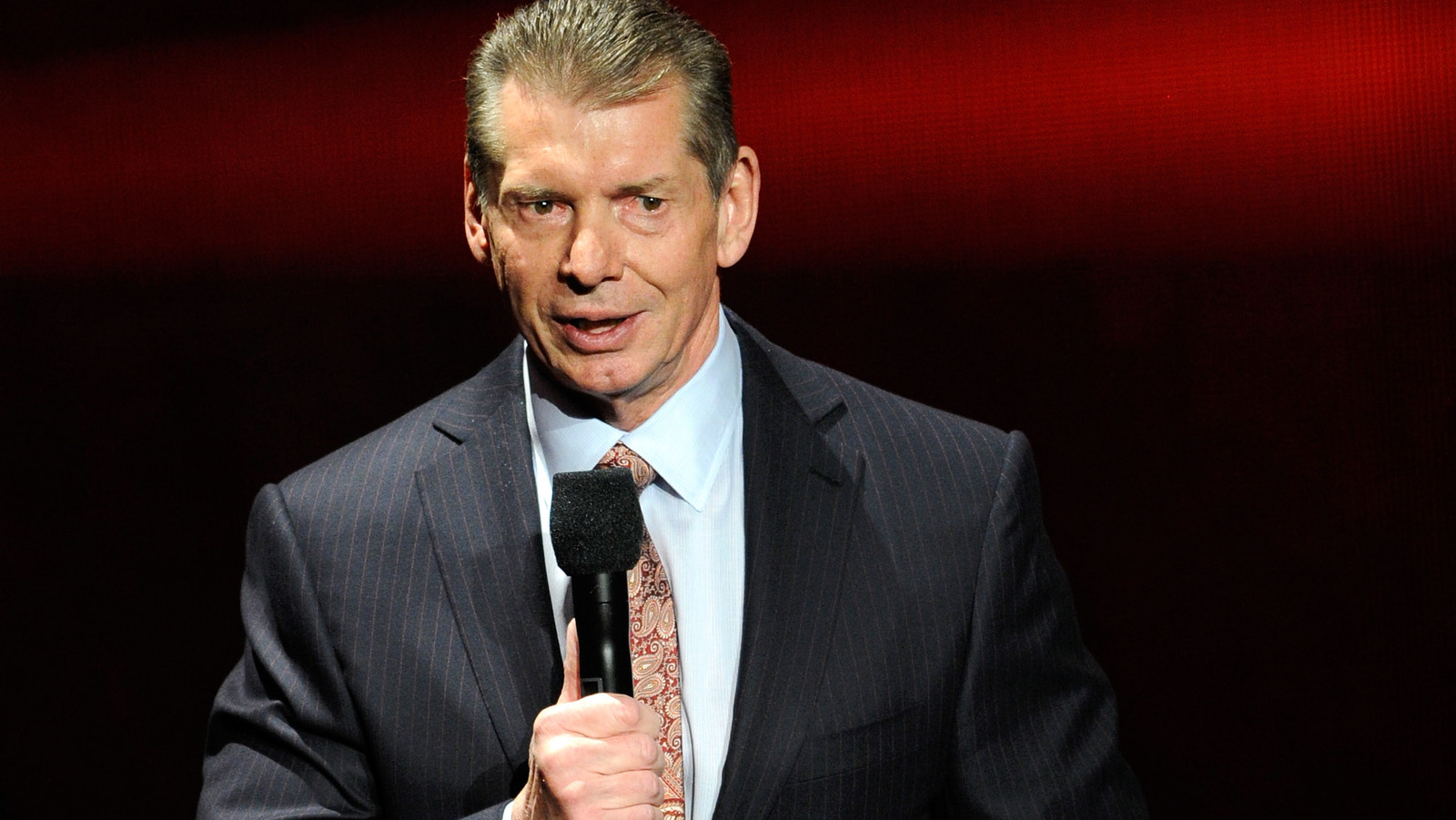 El presidente de TKO, Mark Shapiro, se dirige a la liquidación de acciones de Vince McMahon y al futuro de la WWE