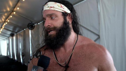 Elias habla sobre la diferencia entre su WWE NXT y su roster principal